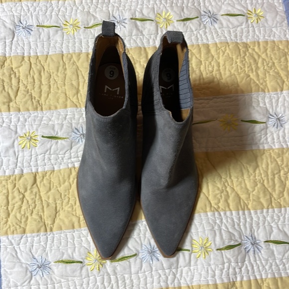 New Marc Fisher Gardi LTD Womens Ankle Suede Heels shoes boots Size 9M - Picture 3 of 8